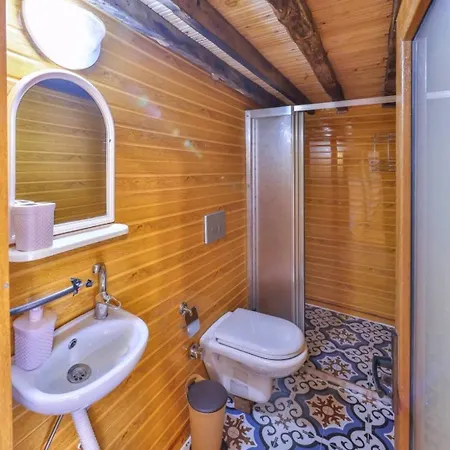 Mayawoodhouse & Pelit Appartement Kaş